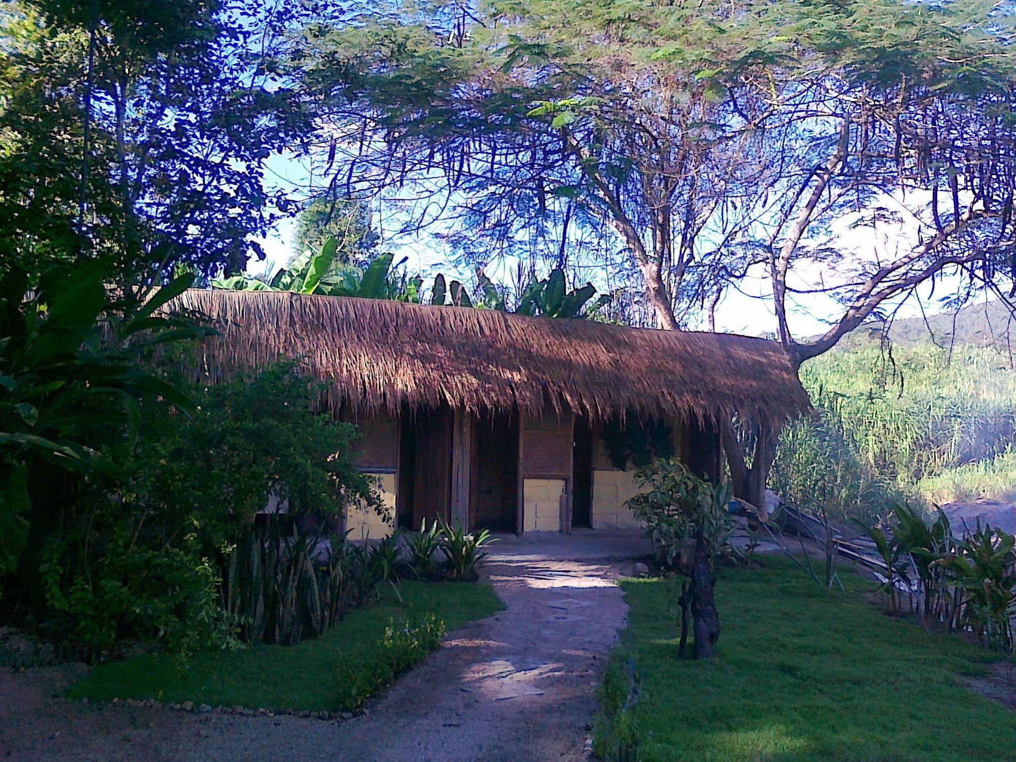 Pai Bamboo Hut Hotel Exterior foto